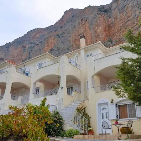 West Red Rock And View Leonidio Maisonette Studio Exterior foto